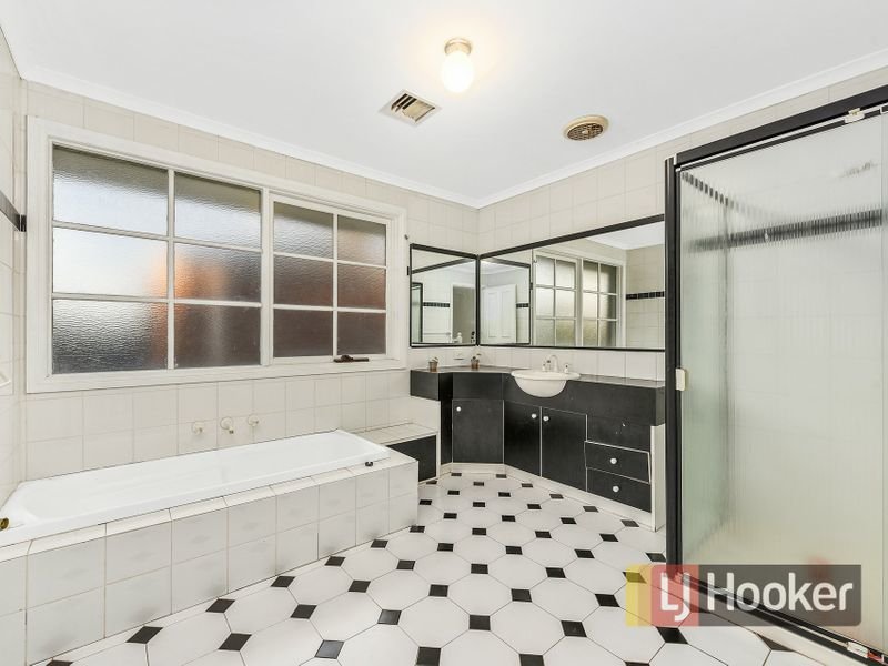 Photo - 39 George Chudleigh Drive, Hallam VIC 3803 - Image 9