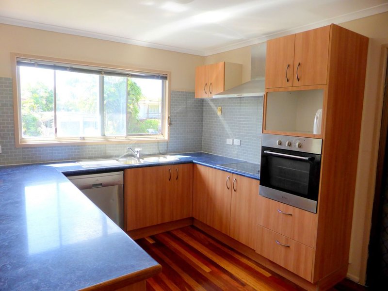 Photo - 39 Gertrude Street, Redcliffe QLD 4020 - Image 4