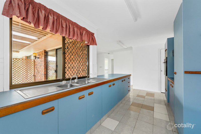 Photo - 39 Gilford Crescent, Albany Creek QLD 4035 - Image 3
