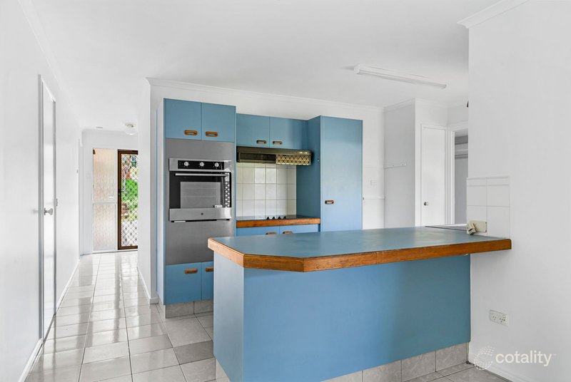 Photo - 39 Gilford Crescent, Albany Creek QLD 4035 - Image 4