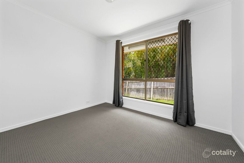 Photo - 39 Gilford Crescent, Albany Creek QLD 4035 - Image 9