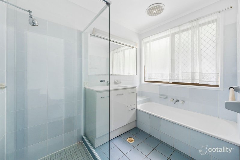 Photo - 39 Gilford Crescent, Albany Creek QLD 4035 - Image 11