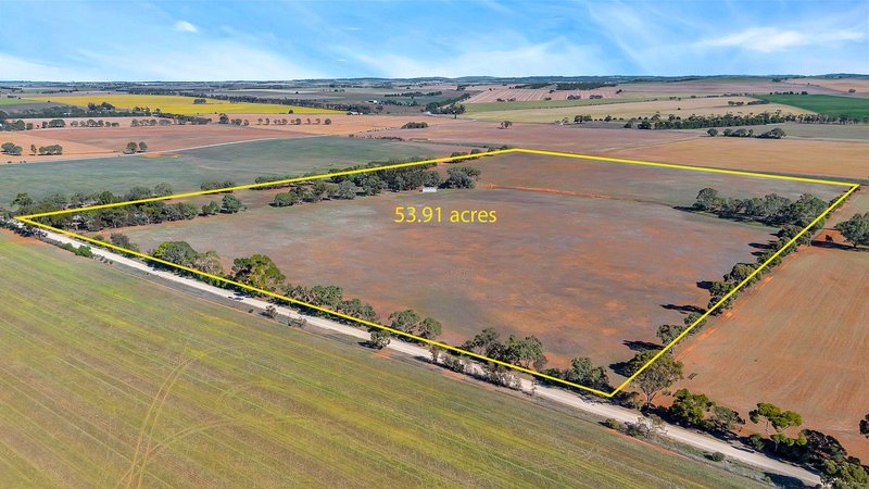 Photo - 39 Goodfellow Road, Bagot Well SA 5373 - Image 2