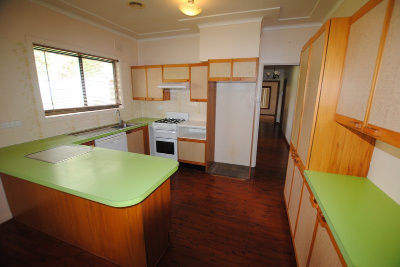 Photo - 39 Gordon Avenue, Griffith NSW 2680 - Image 5