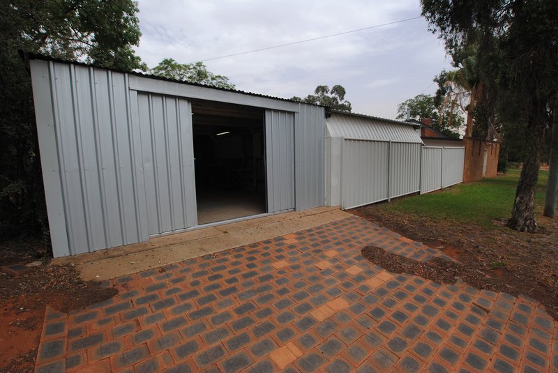 Photo - 39 Gordon Avenue, Griffith NSW 2680 - Image 14