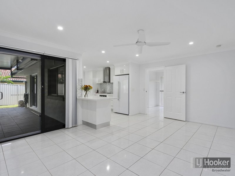 Photo - 39 Greg Norman Crescent, Parkwood QLD 4214 - Image 10