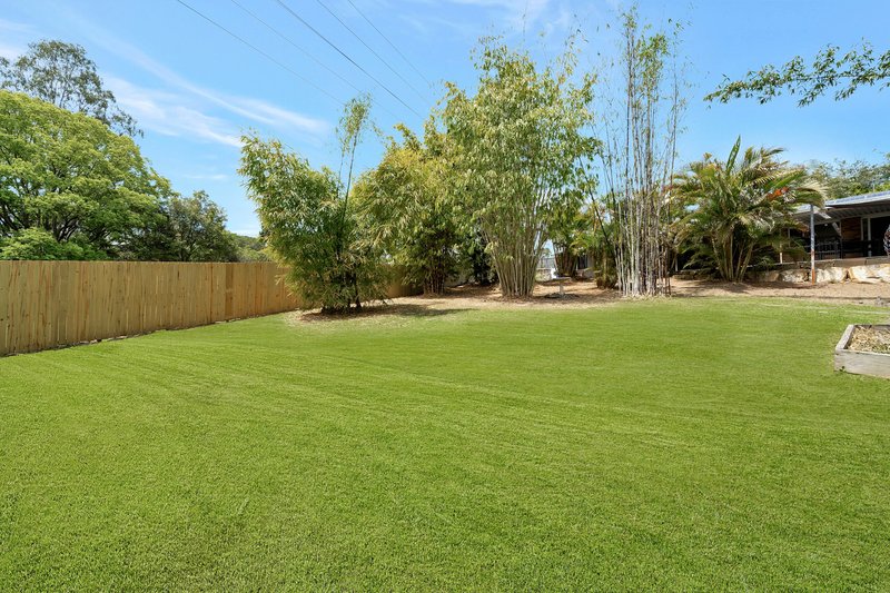 Photo - 39 Grove Road, Edens Landing QLD 4207 - Image 17