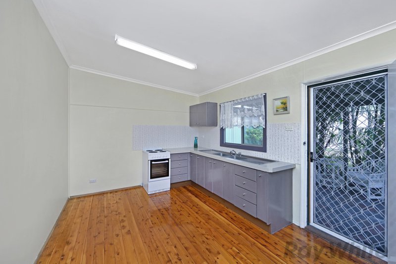 Photo - 39 Hammond Road, Toukley NSW 2263 - Image 3