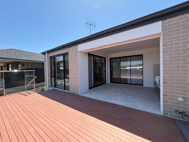 Photo - 39 Harbour View Terrace, Victor Harbor SA 5211 - Image 14