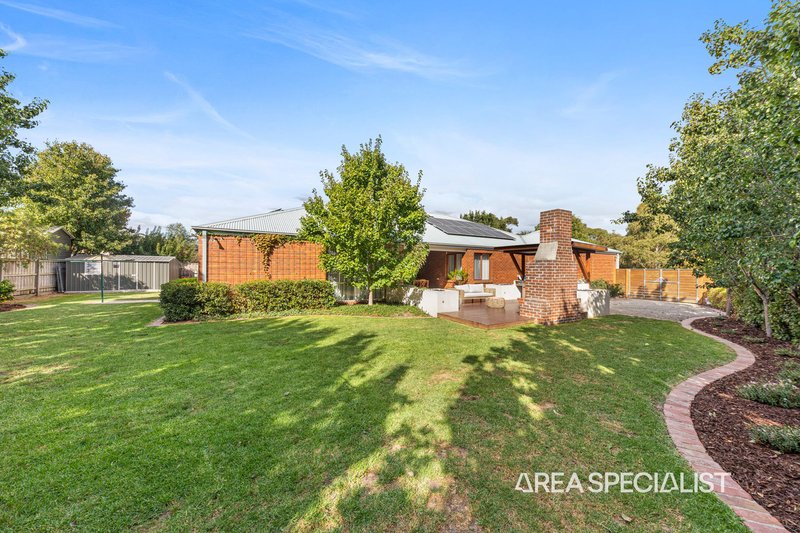 Photo - 39 Henry Lawson Drive, Pakenham VIC 3810 - Image 27