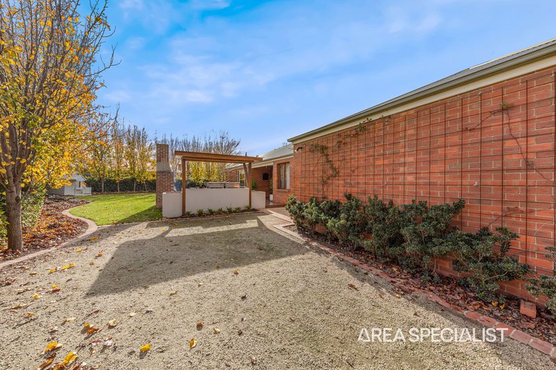 Photo - 39 Henry Lawson Drive, Pakenham VIC 3810 - Image 33