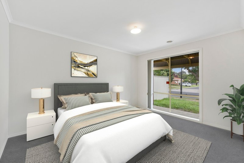 Photo - 39 Hepburn Way, Caroline Springs VIC 3023 - Image 5