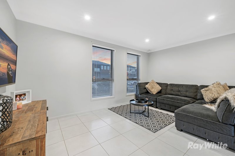 Photo - 39 Hereford Street, Box Hill NSW 2765 - Image 5