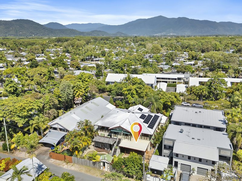 Photo - 3/9 Hibiscus Lane, Holloways Beach QLD 4878 - Image 24