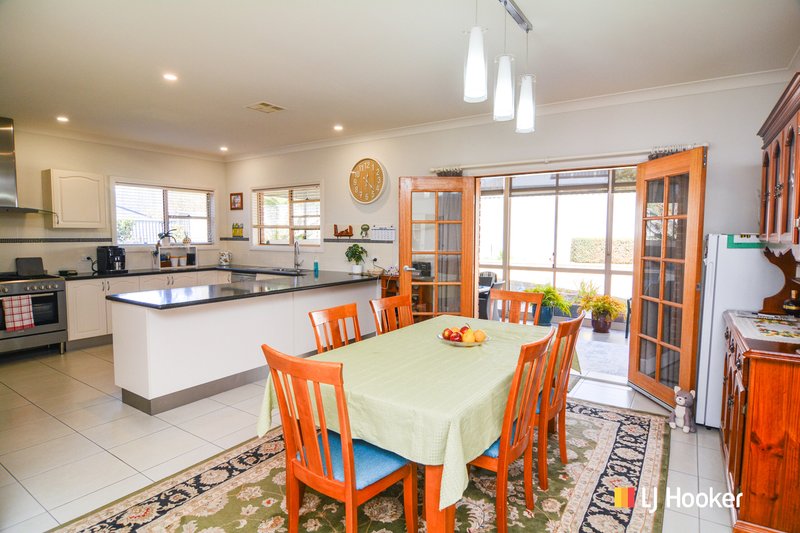 Photo - 39 Hillcrest Avenue, Lithgow NSW 2790 - Image 6