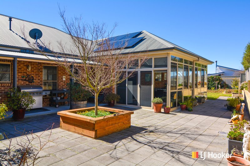 Photo - 39 Hillcrest Avenue, Lithgow NSW 2790 - Image 17