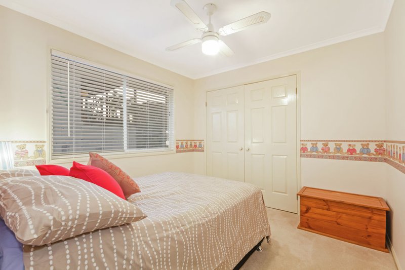 Photo - 39 Hillenvale Avenue, Arana Hills QLD 4054 - Image 9