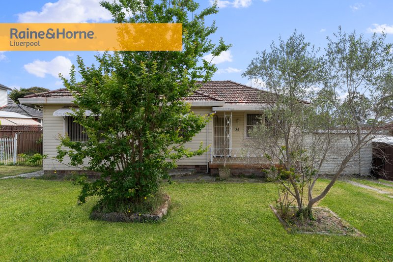 Photo - 39 Holland Crescent, Casula NSW 2170 - Image 20