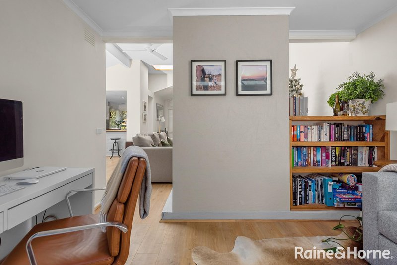 Photo - 39 Howey Street, Gisborne VIC 3437 - Image 12