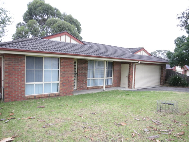 39 Hutchinson Drive, Lynbrook VIC 3975