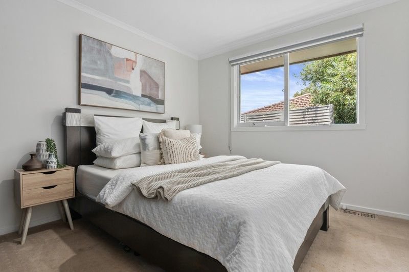 Photo - 39 Illawara Crescent, Bayswater North VIC 3153 - Image 6