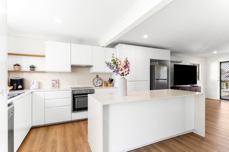 Photo - 39 Iluka Avenue, San Remo NSW 2262 - Image 1