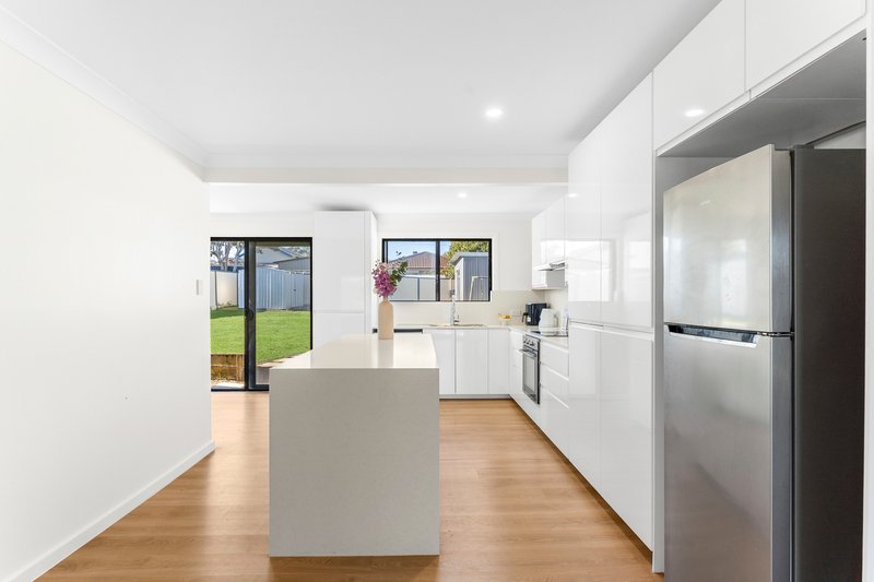 Photo - 39 Iluka Avenue, San Remo NSW 2262 - Image 2