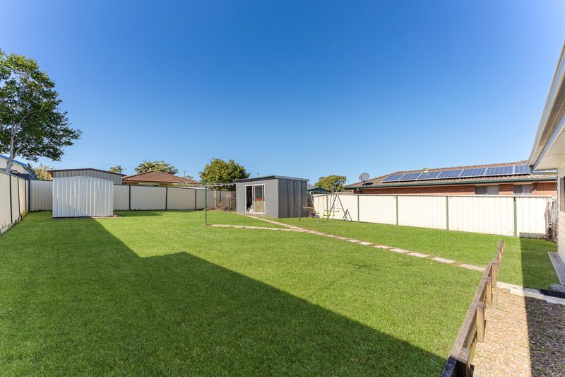 Photo - 39 Iluka Avenue, San Remo NSW 2262 - Image 11
