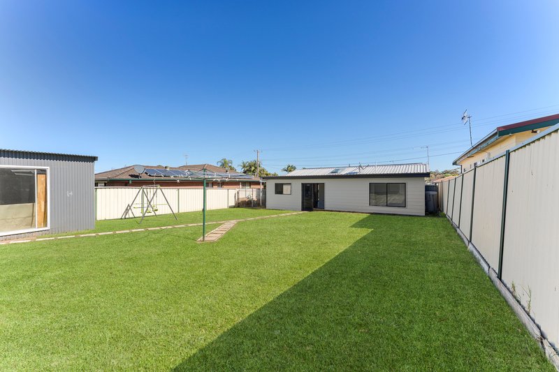 Photo - 39 Iluka Avenue, San Remo NSW 2262 - Image 12