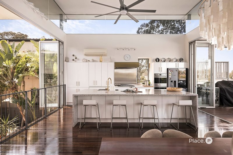 Photo - 39 Instow Street, Yeronga QLD 4104 - Image 11