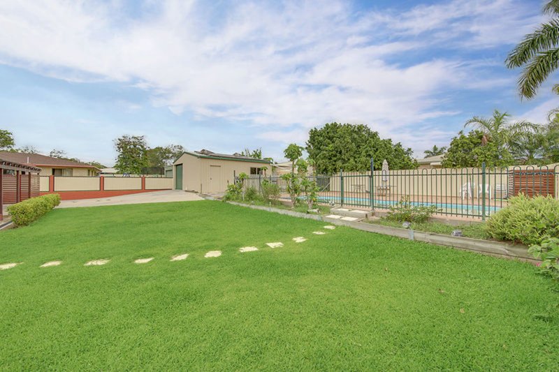 Photo - 39 J Hickey Avenue, Clinton QLD 4680 - Image 2