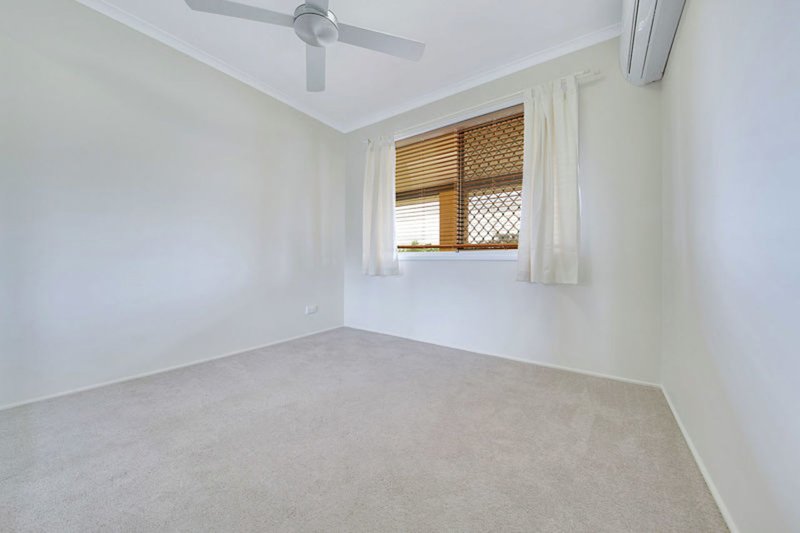 Photo - 39 J Hickey Avenue, Clinton QLD 4680 - Image 7