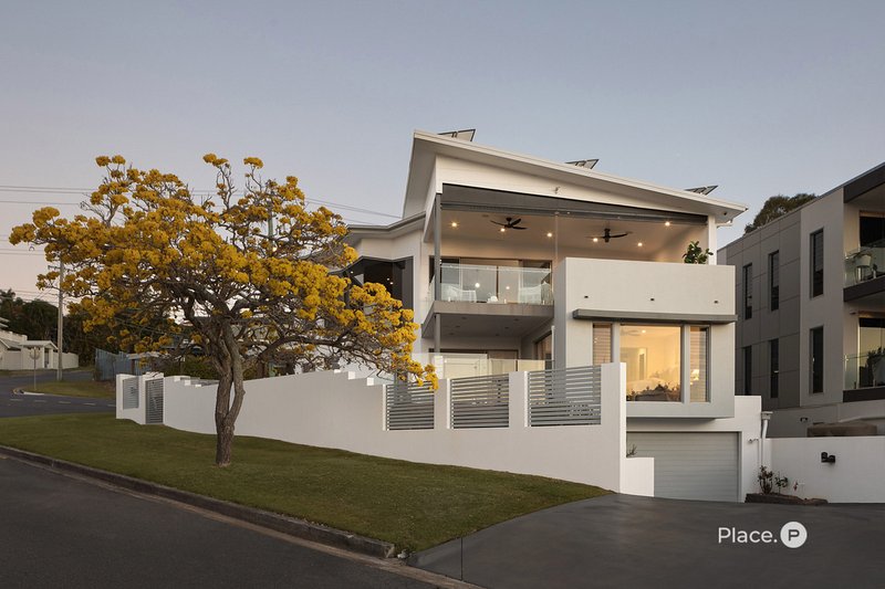 Photo - 39 Jerome Street, Coorparoo QLD 4151 - Image 1