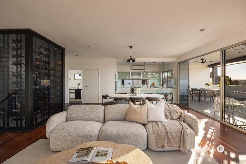Photo - 39 Jerome Street, Coorparoo QLD 4151 - Image 6