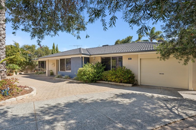 Photo - 39 Justin Drive, Sorrento WA 6020 - Image 1