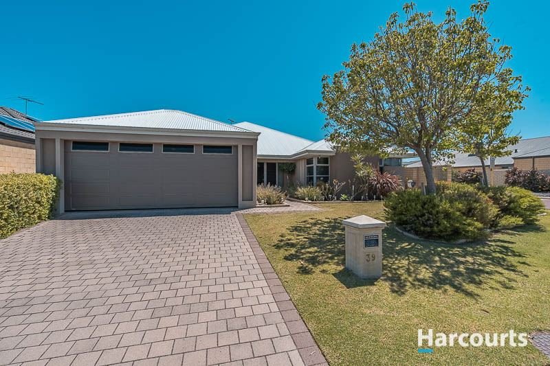 Photo - 39 Karon Vista, Halls Head WA 6210 - Image 2