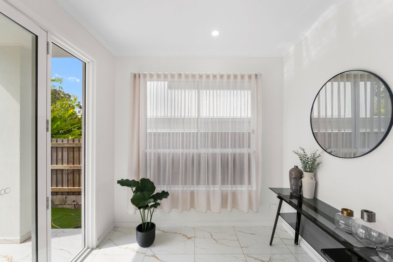 Photo - 39 Kennington Road, Camp Hill QLD 4152 - Image 4