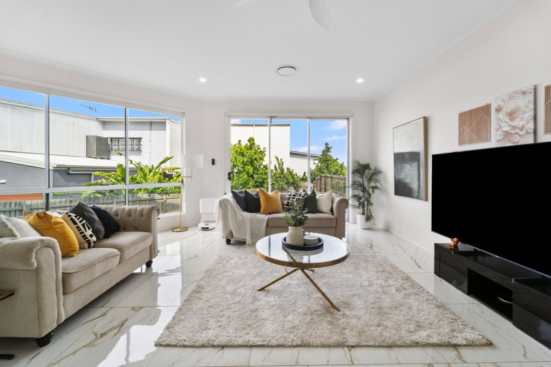 Photo - 39 Kennington Road, Camp Hill QLD 4152 - Image 5