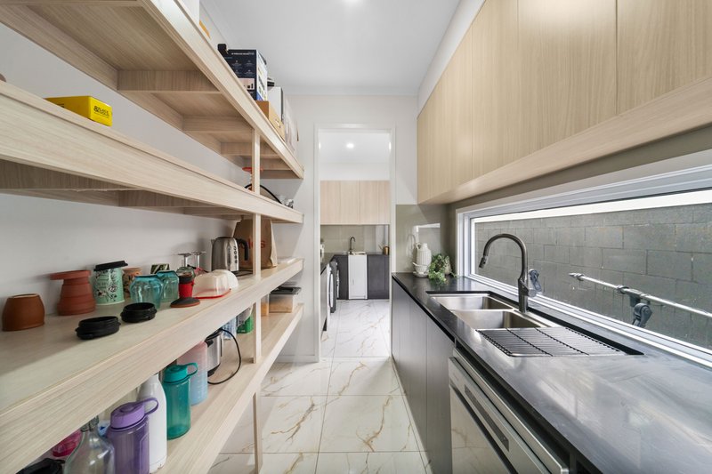 Photo - 39 Kennington Road, Camp Hill QLD 4152 - Image 10