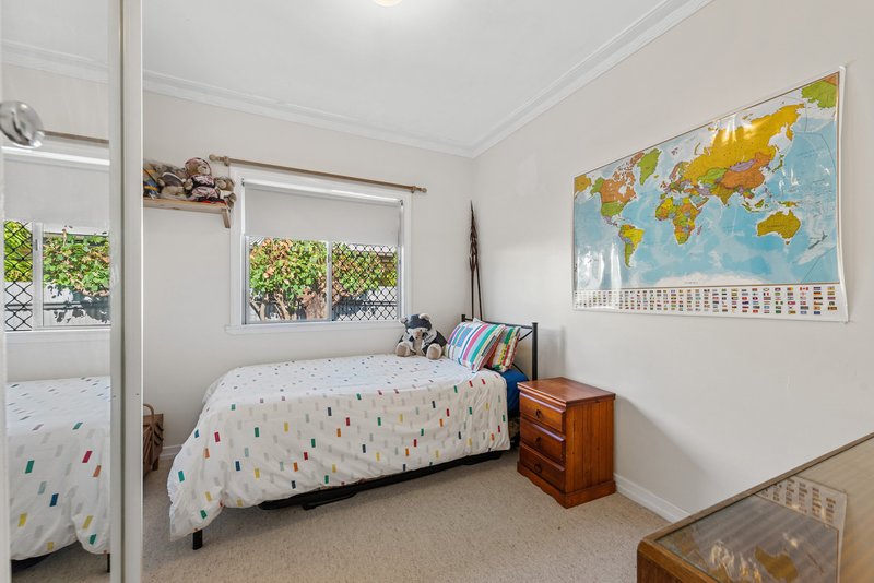 Photo - 39 King Street, Woody Point QLD 4019 - Image 7