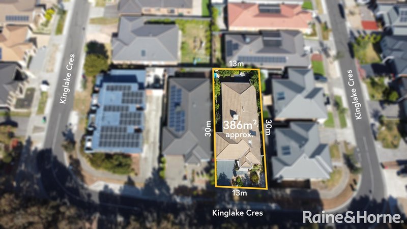 Photo - 39 Kinglake Crescent, Craigieburn VIC 3064 - Image 14