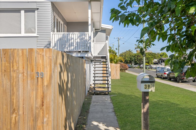 Photo - 39 Knights Terrace, Margate QLD 4019 - Image 10