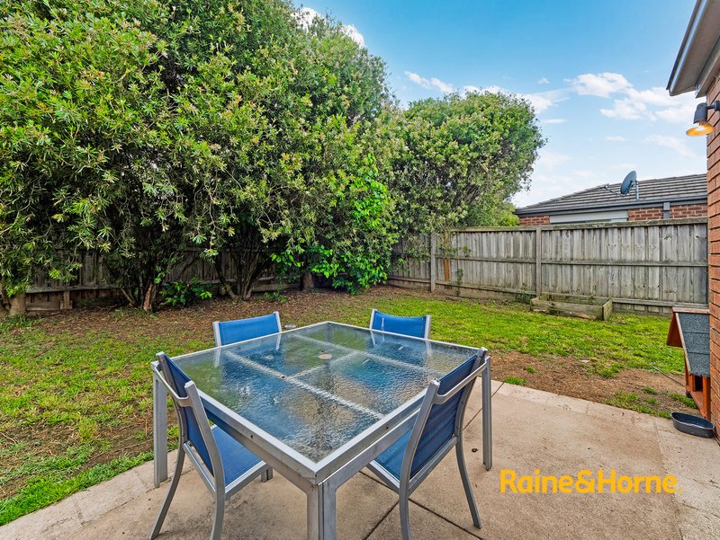 Photo - 39 Kosta Boda Boulevard, Pakenham VIC 3810 - Image 26