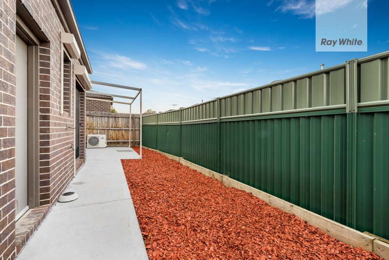 Photo - 3/9 Kumara Circuit, South Morang VIC 3752 - Image 6