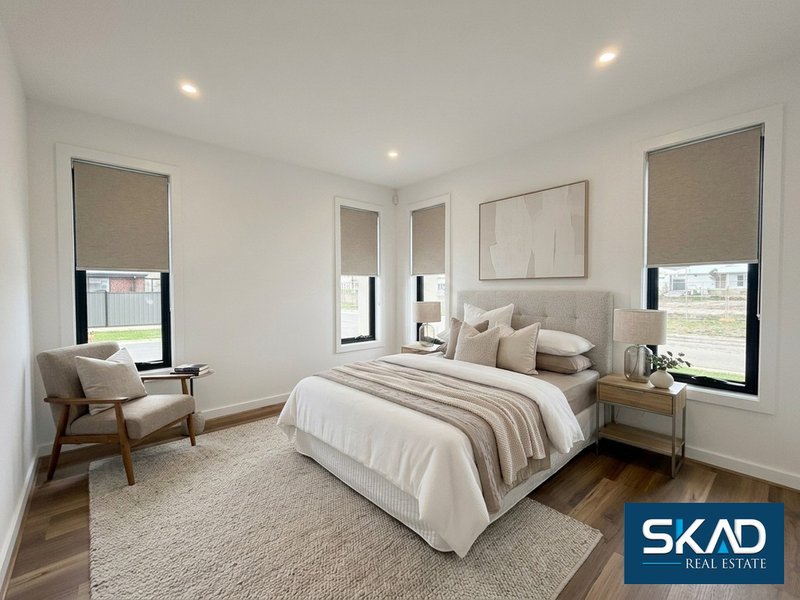 Photo - 39 Kurrajong Road, Mickleham VIC 3064 - Image 2