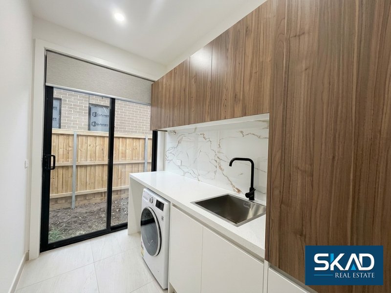 Photo - 39 Kurrajong Road, Mickleham VIC 3064 - Image 14