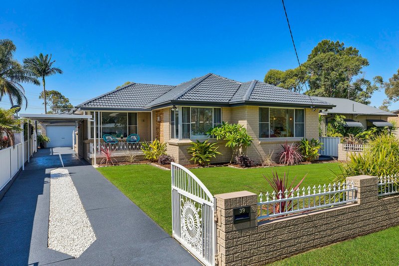 39 Laguna Parade, Berkeley Vale NSW 2261