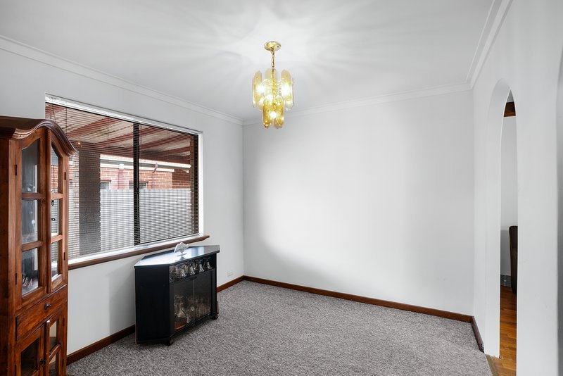 Photo - 39 Lanchester Way, Stirling WA 6021 - Image 8