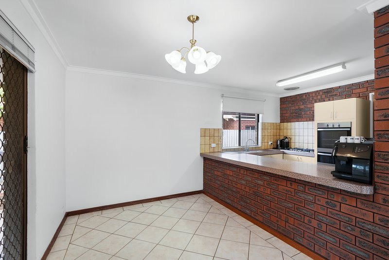 Photo - 39 Lanchester Way, Stirling WA 6021 - Image 13