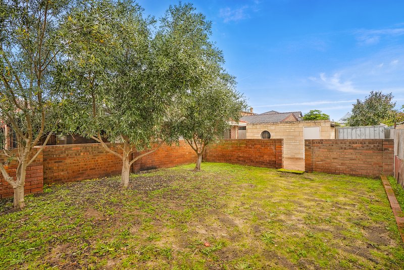Photo - 39 Lanchester Way, Stirling WA 6021 - Image 30
